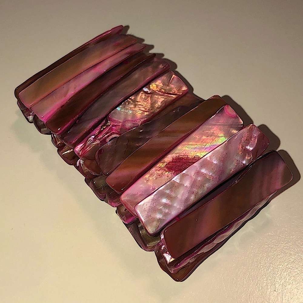 𝅺vtg Mother of Pearl MOP Stick Dyed Pink Stretch Bracelet 6” - 9”